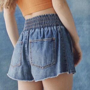 Urban Outfitters Pull-On Denim High-Waisted Women's Wide Leg Flare Bell Shorts